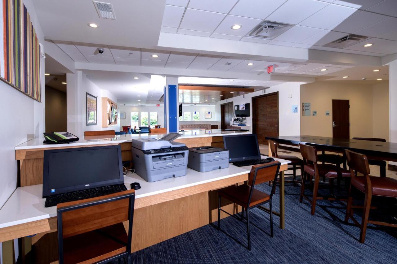 Holiday Inn Express Rochester Hills By Ihg Kültér fotó