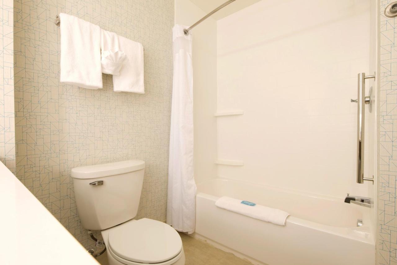 Holiday Inn Express Rochester Hills By Ihg Kültér fotó