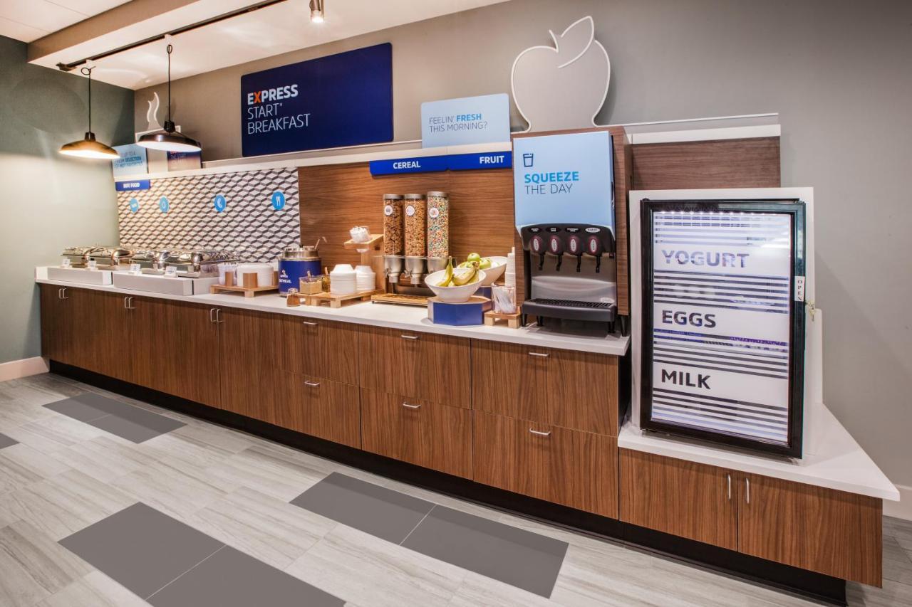 Holiday Inn Express Rochester Hills By Ihg Kültér fotó